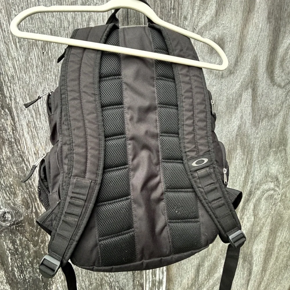 Oakley Icon 2.0 Backpack Black Gray Tactical Utility Rucksack Bag Biker Skater